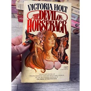The Devil on Horseback Victoria Holt Fawcett Crest 1977 Paperback Romance Novel